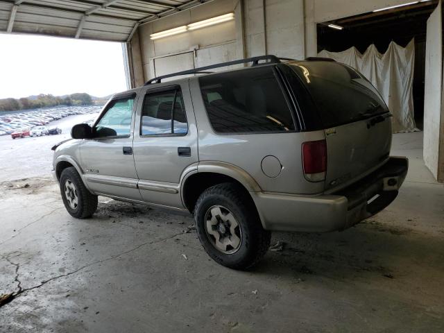 1GNDT13W42K226264 - 2002 CHEVROLET BLAZER BEIGE photo 2