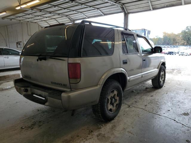 1GNDT13W42K226264 - 2002 CHEVROLET BLAZER BEIGE photo 3