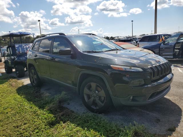 1C4PJLCB2GW275371 - 2016 JEEP CHEROKEE LATITUDE GREEN photo 4