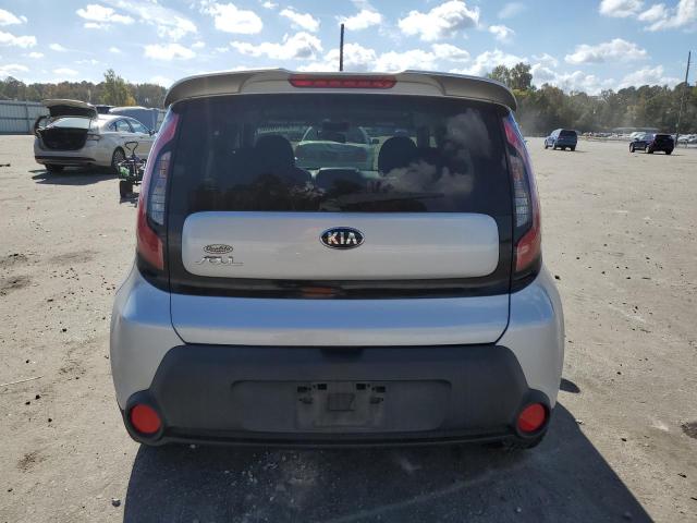 KNDJN2A29F7788679 - 2015 KIA SOUL SILVER photo 6