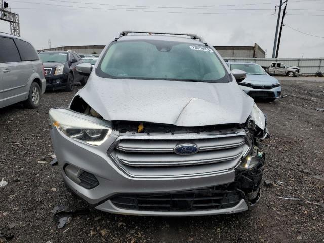 1FMCU0J96HUE86151 - 2017 FORD ESCAPE TITANIUM SILVER photo 5