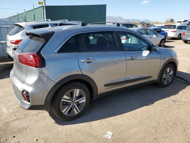 KNDCD3LD7N5533071 - 2022 KIA NIRO EX GRAY photo 3