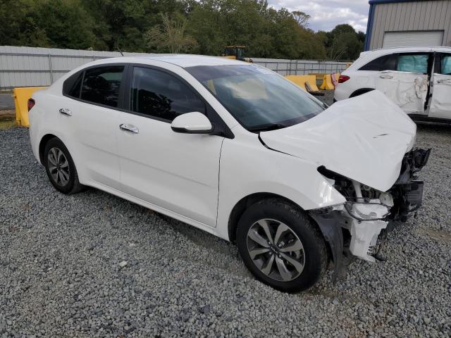 3KPA24ADXNE434139 - 2022 KIA RIO LX WHITE photo 4