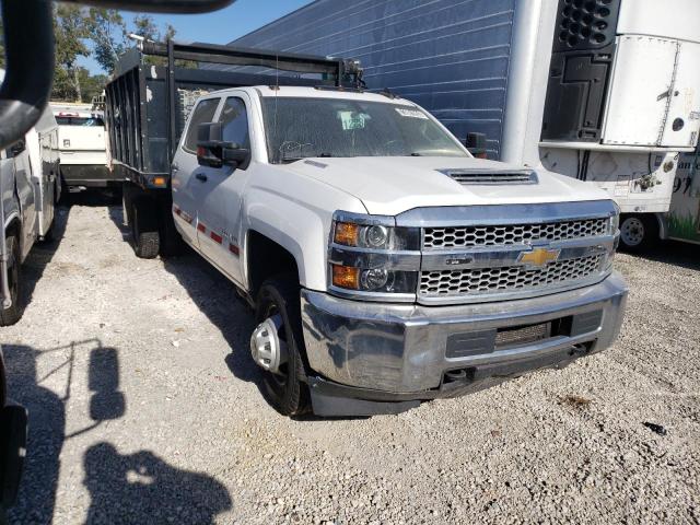 1GB4KVCY5KF248145 - 2019 CHEVROLET 136 K3500 WHITE photo 4