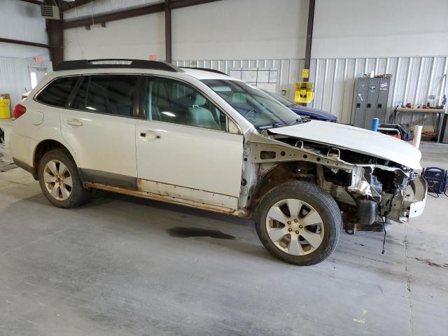 4S4BRCBC6A3363695 - 2010 SUBARU OUTBACK 2.5I PREMIUM WHITE photo 4