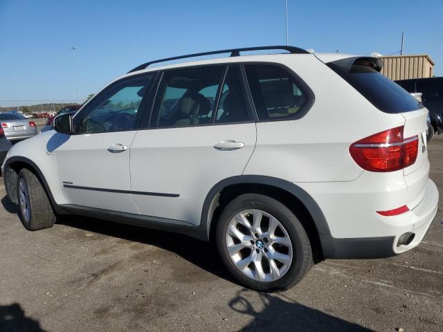 5UXZV4C50CL751740 - 2012 BMW X5 XDRIVE35I WHITE photo 2