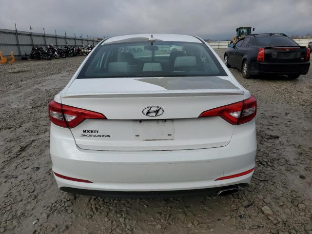 5NPE24AF4FH159724 - 2015 HYUNDAI SONATA SE WHITE photo 6