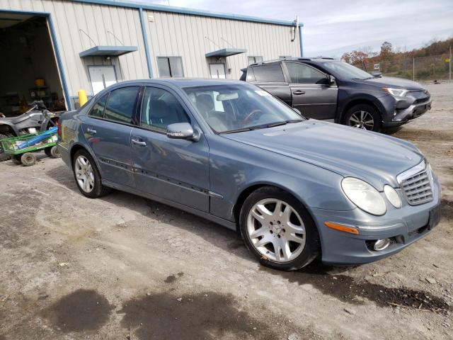 WDBUF90X67X213181 - 2007 MERCEDES-BENZ E 550 4MATIC BLUE photo 4