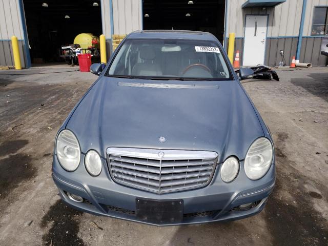 WDBUF90X67X213181 - 2007 MERCEDES-BENZ E 550 4MATIC BLUE photo 5