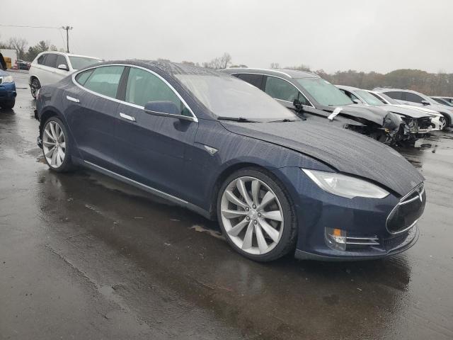 5YJSA1CP2DFP04079 - 2013 TESLA MODEL S ლურჯი ფოტო 4