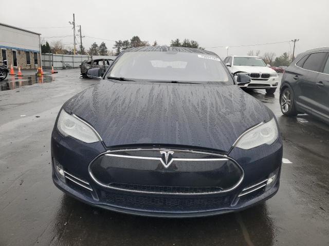 5YJSA1CP2DFP04079 - 2013 TESLA MODEL S ლურჯი ფოტო 5
