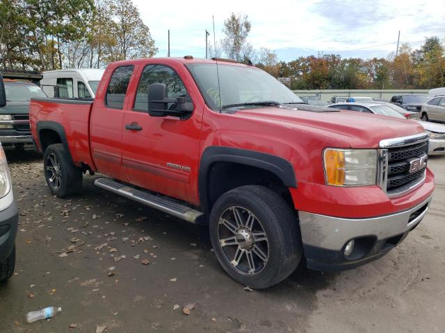 1GT220CG3BZ390327 - 2011 GMC SIERRA K2500 SLE RED photo 4