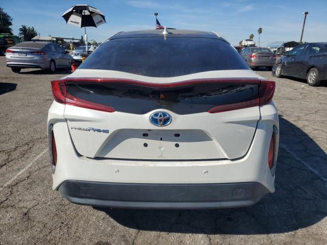 JTDKARFP6K3113628 - 2019 TOYOTA PRIUS PRIM WHITE photo 6