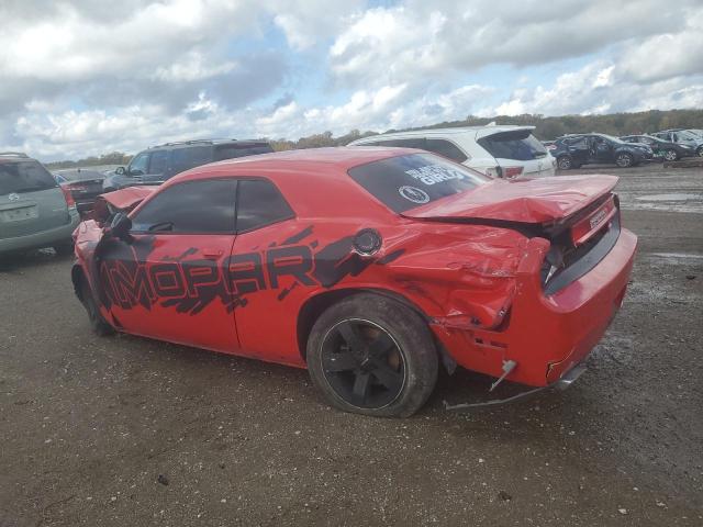 2C3CDYAGXEH292601 - 2014 DODGE CHALLENGER SXT RED photo 2