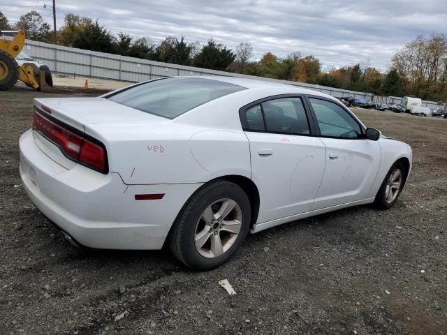 2C3CDXBG2EH174938 - 2014 DODGE CHARGER SE WHITE photo 3