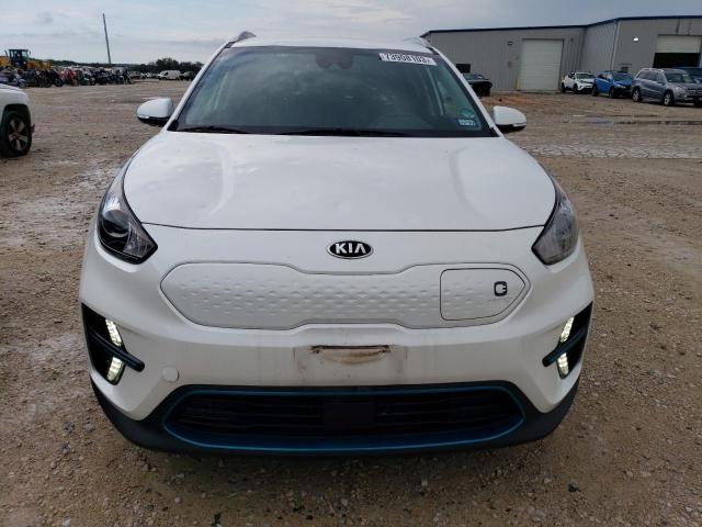 KNDCC3LG9K5026746 - 2019 KIA NIRO EX WHITE photo 5