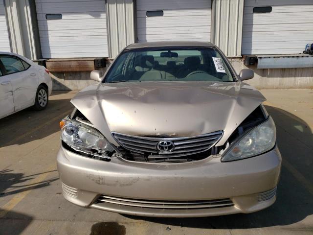 4T1BE32K95U033262 - 2005 TOYOTA CAMRY LE TAN photo 5