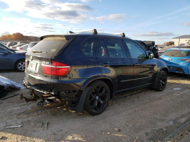 5UXZV8C50D0C17344 - 2013 BMW X5 XDRIVE50I BLUE photo 3