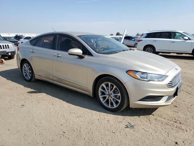 3FA6P0HD5HR367037 - 2017 FORD FUSION SE GOLD photo 4