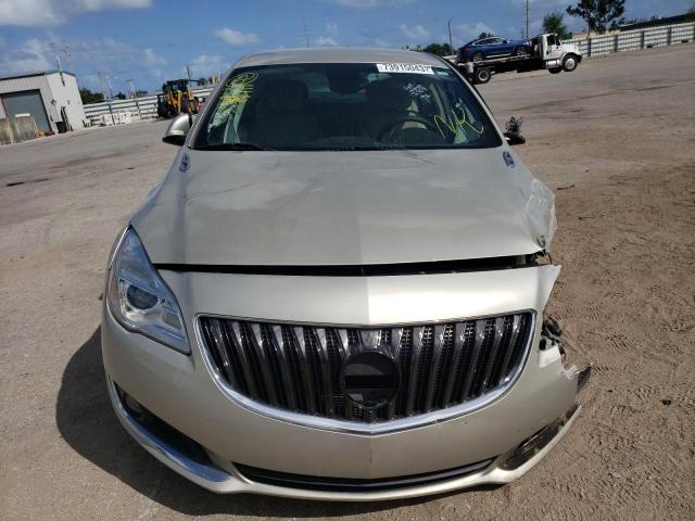 2G4GK5EX8G9112858 - 2016 BUICK REGAL BEIGE photo 5