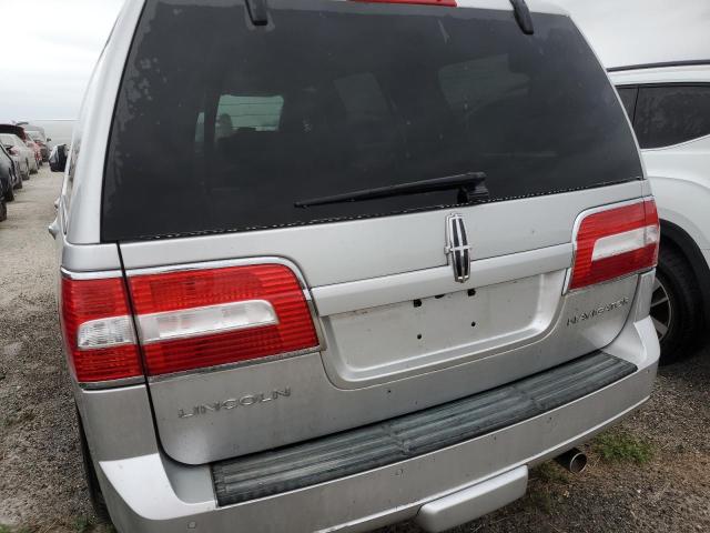 5LMJJ2H52EEL01014 - 2014 LINCOLN NAVIGATOR SILVER photo 6