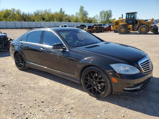 WDDNG7BB5BA401202 - 2011 MERCEDES-BENZ S 550 BLACK photo 4