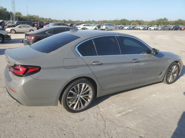 WBA13BJ06NCJ94655 - 2022 BMW 530 XI GRAY photo 3