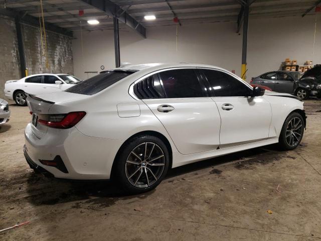 WBA5R7C52KAJ78482 - 2019 BMW 330XI WHITE photo 3