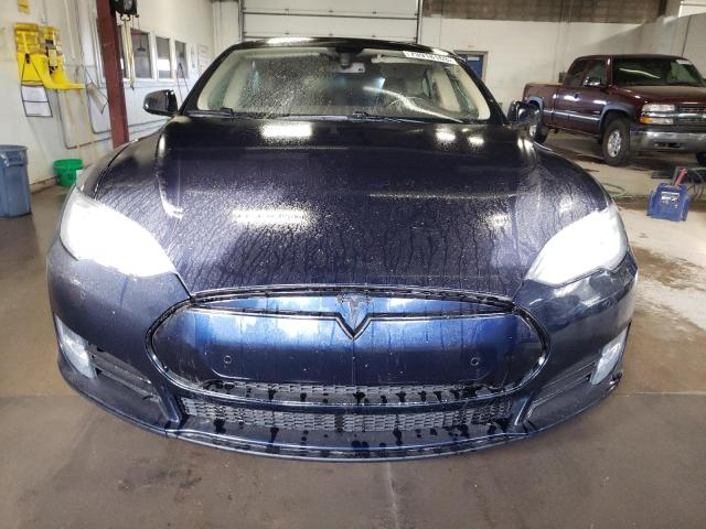 5YJSA1DP6DFP17545 - 2013 TESLA MODEL S ლურჯი ფოტო 5