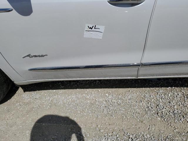 5GAERDKW1RJ104297 - 2024 BUICK ENCLAVE AVENIR 白色 照片 13