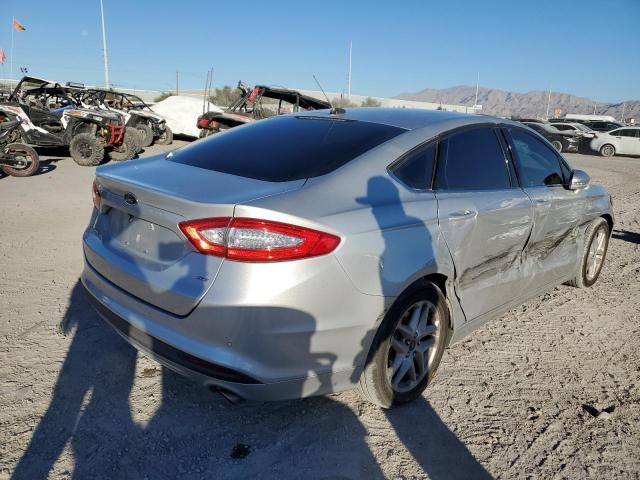 3FA6P0H77GR329155 - 2016 FORD FUSION SE SILVER photo 3