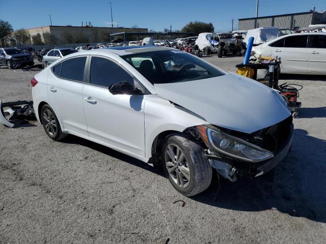 5NPD84LF5HH122854 - 2017 HYUNDAI ELANTRA SE WHITE photo 4