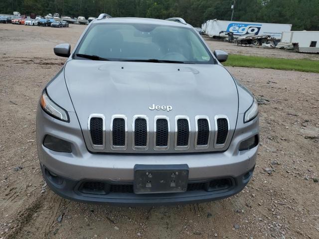 1C4PJMCS5GW321605 - 2016 JEEP CHEROKEE LATITUDE SILVER photo 5