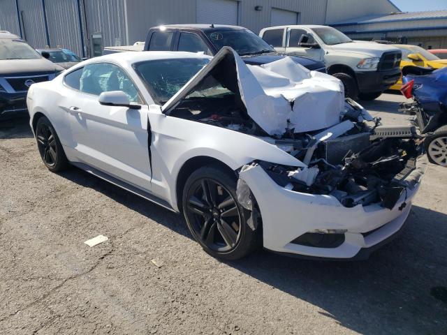 1FA6P8TH8F5319265 - 2015 FORD MUSTANG WHITE photo 4