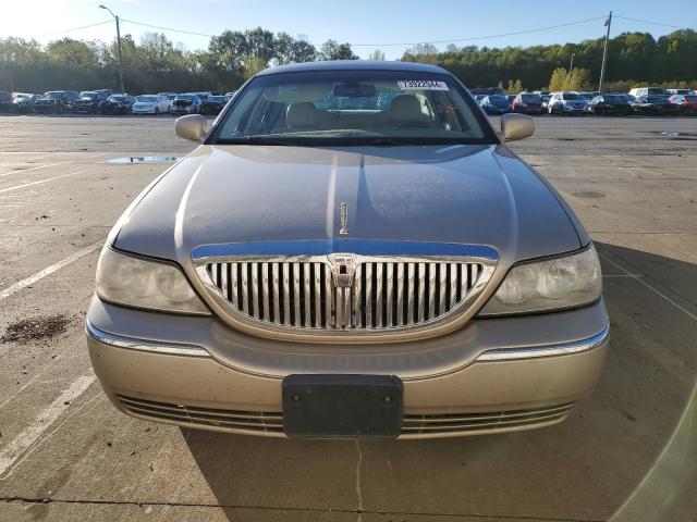 2LNHM82V09X600400 - 2009 LINCOLN TOWN CAR SIGNATURE LIMITED BEIGE photo 5