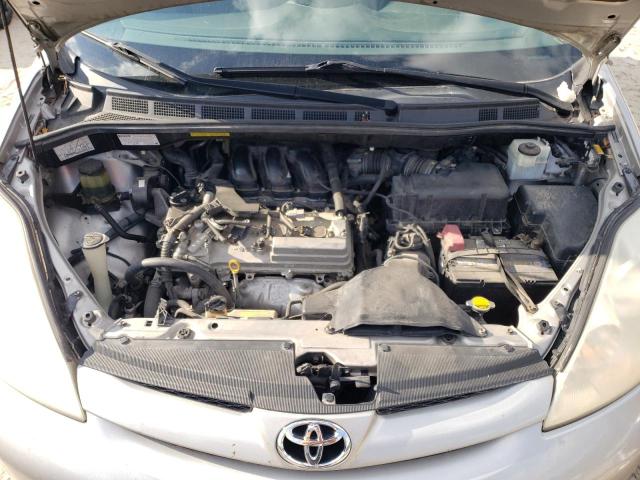 5TDZK23C19S242275 - 2009 TOYOTA SIENNA CE GRAY photo 12