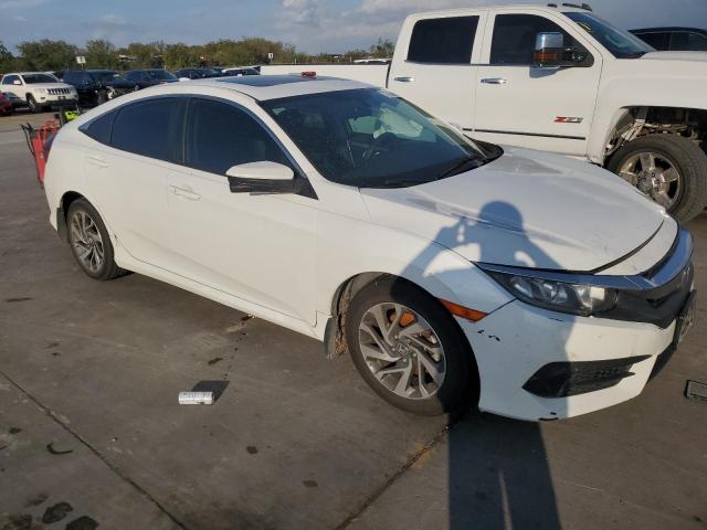 19XFC2F7XJE038295 - 2018 HONDA CIVIC EX WHITE photo 4