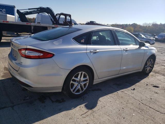 1FA6P0HD2E5363249 - 2014 FORD FUSION SE SILVER photo 3