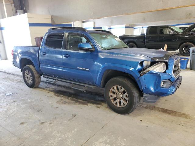 3TMCZ5AN5HM076378 - 2017 TOYOTA TACOMA DOUBLE CAB BLUE photo 4