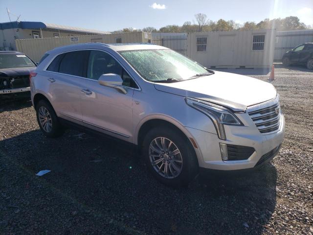 1GYKNCRS9JZ165889 - 2018 CADILLAC XT5 LUXURY SILVER photo 4