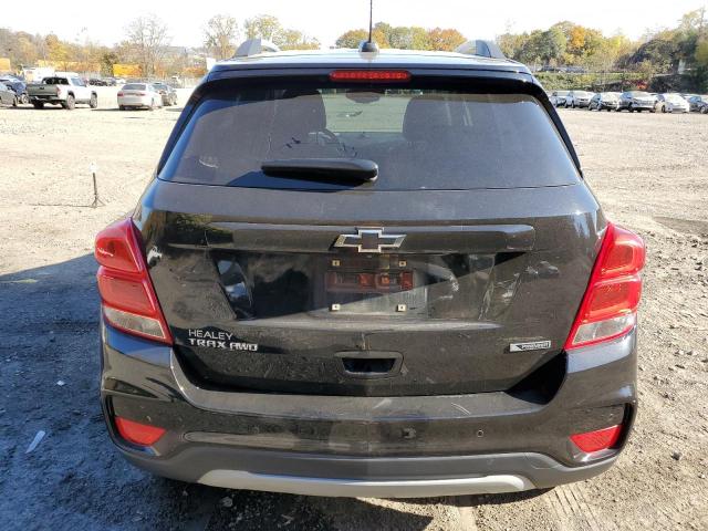 KL7CJRSB8JB664417 - 2018 CHEVROLET TRAX PREMIER BLACK photo 6