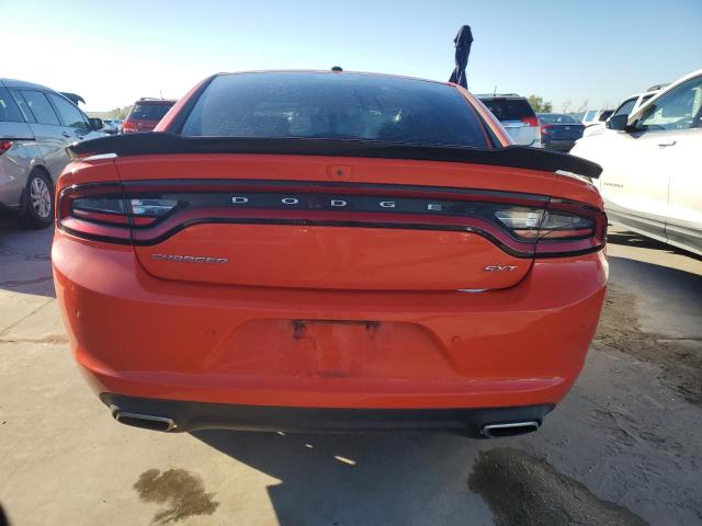 2C3CDXBG4JH341617 - 2018 DODGE CHARGER SXT ORANGE photo 6