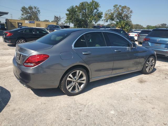 WDDWF4JB2JR359501 - 2018 MERCEDES-BENZ C 300 GRAY photo 3