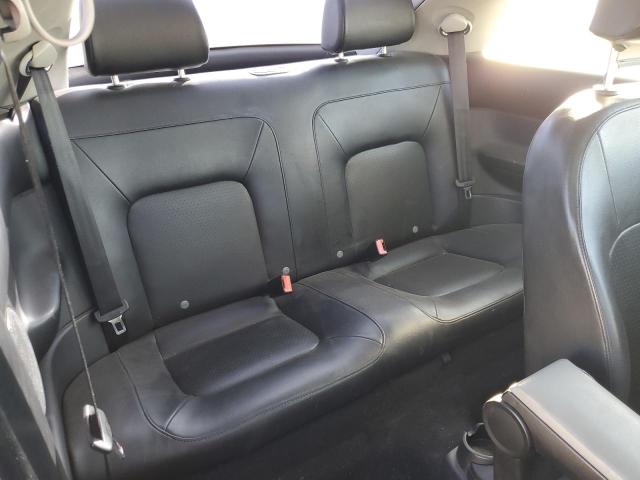 3VWPG3AG8AM015848 - 2010 VOLKSWAGEN NEW BEETLE BLACK photo 10
