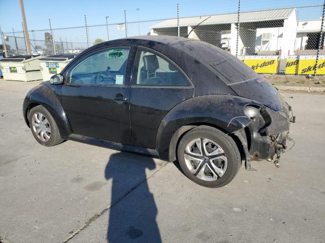 3VWPG3AG8AM015848 - 2010 VOLKSWAGEN NEW BEETLE BLACK photo 2