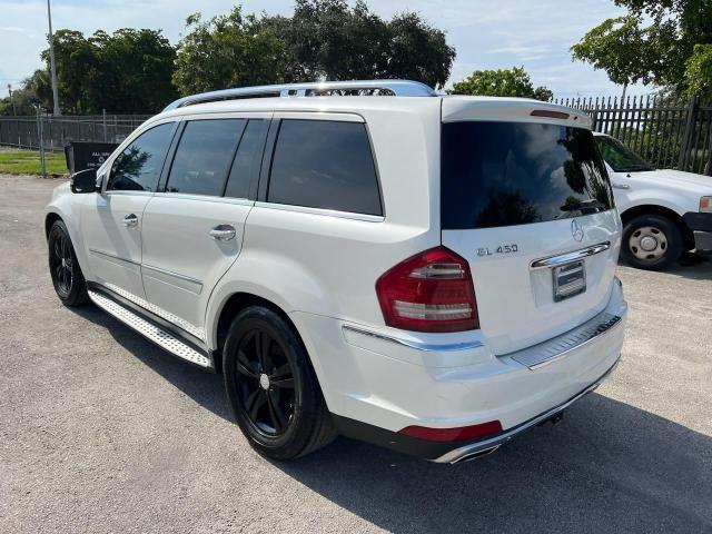 4JGBF7BE0BA708315 - 2011 MERCEDES-BENZ GL 450 4MATIC WHITE photo 2