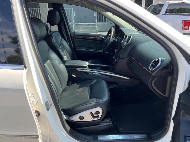 4JGBF7BE0BA708315 - 2011 MERCEDES-BENZ GL 450 4MATIC WHITE photo 7