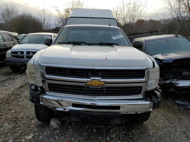 1GBHK74K99E113967 - 2009 CHEVROLET SILVERADO K3500 WHITE photo 5