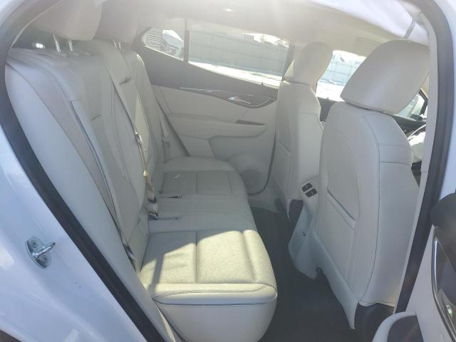 LRBFZPR42MD053570 - 2021 BUICK ENVISION ESSENCE WHITE photo 11