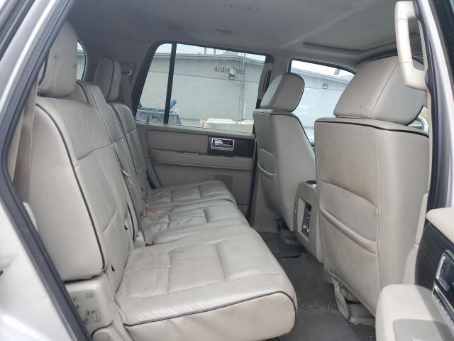 5LMFU27527LJ18371 - 2007 LINCOLN NAVIGATOR SILVER photo 11